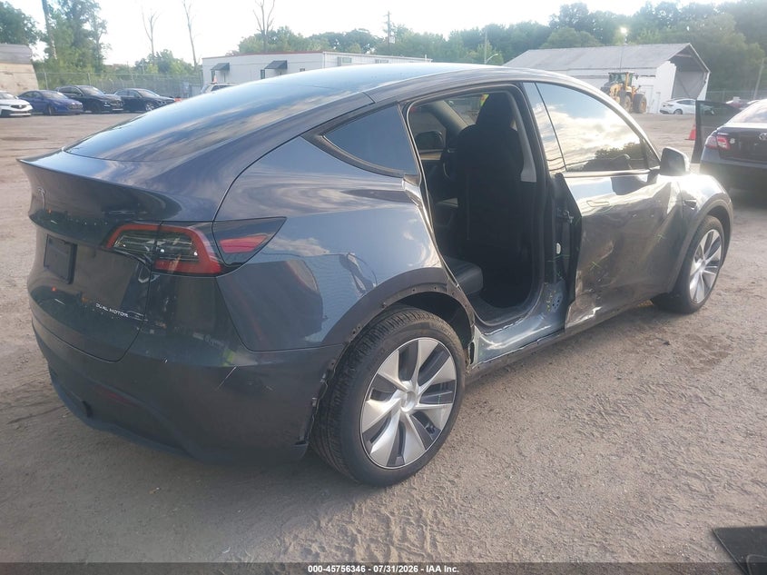 2023 Tesla Model y VIN 7SAYGDEE4PA205763 IAAI salvage auction — RIGHT SIDE, Salvage Title, sold $10,400 on 2026-08-27 (photo 4)