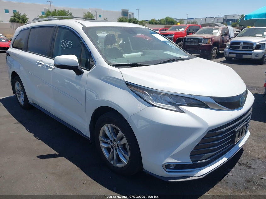 2022 Toyota Sienna VIN 5TDZRKEC8NS105109 IAAI salvage auction — SIDE, Wait Title, sold $16,300 on 2026-08-23 (photo 1)
