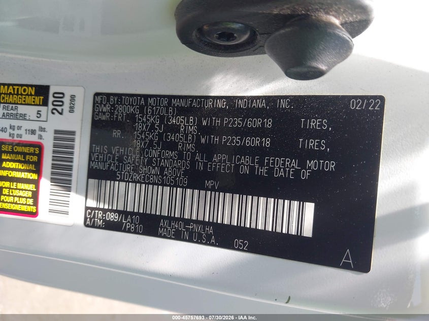 2022 Toyota Sienna VIN 5TDZRKEC8NS105109 IAAI salvage auction — SIDE, Wait Title, sold $16,300 on 2026-08-23 (photo 9)