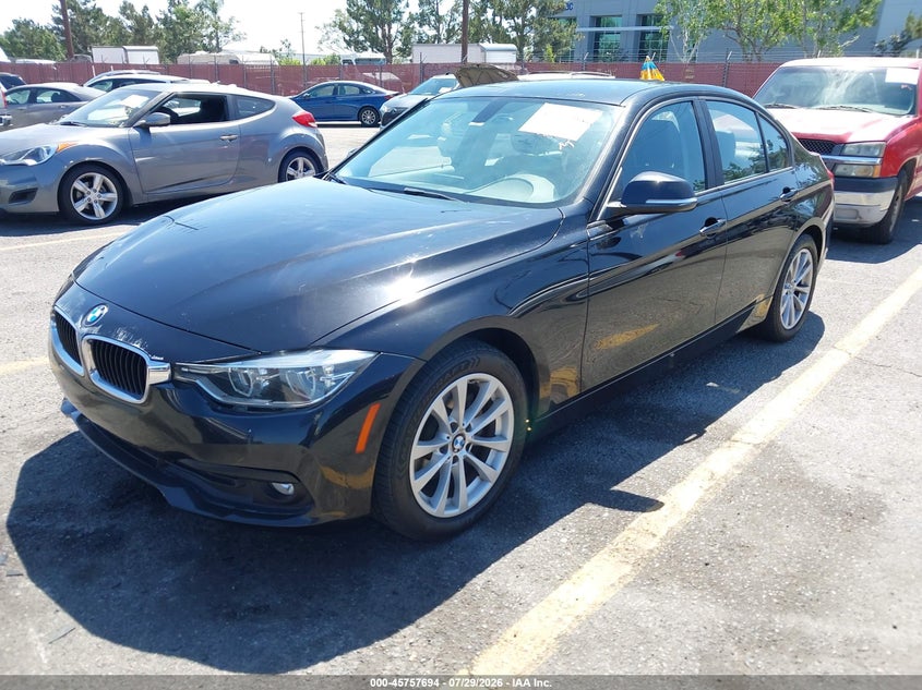 2018 BMW 3er VIN WBA8A9C51JAH13500 IAAI salvage auction — FRONT END, Salvage Title (California), sold $3,100 on 2026-08-11 (photo 2)