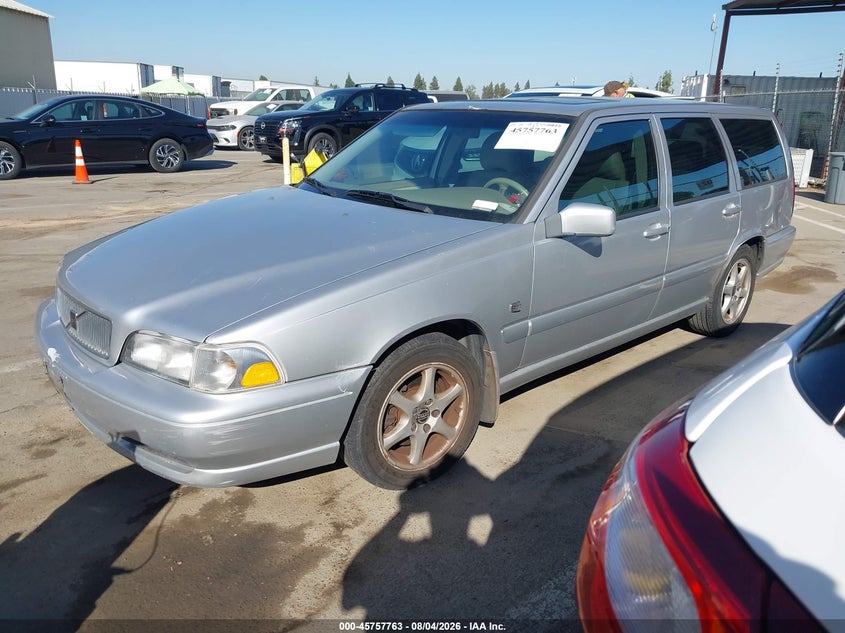 1999 Volvo V70 VIN YV1LW56D6X2628057 IAAI salvage auction — NORMAL WEAR, Clear - Dealer Only (California), sold $175 on 2026-08-11 (photo 2)