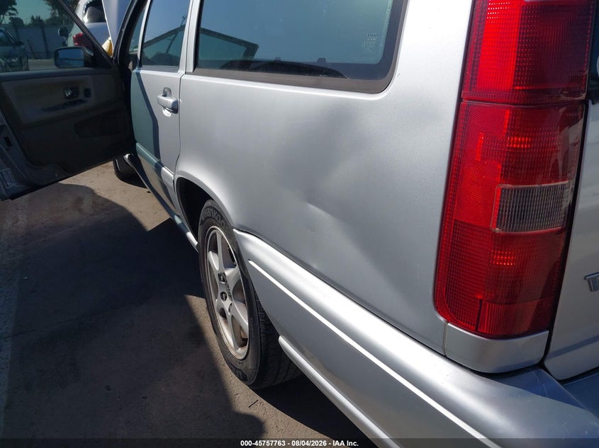 1999 Volvo V70 VIN YV1LW56D6X2628057 IAAI salvage auction — NORMAL WEAR, Clear - Dealer Only (California), sold $175 on 2026-08-11 (photo 6)