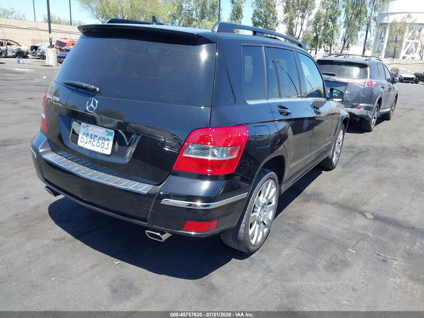 2011 Mercedes-benz Glk-class VIN WDCGG5GB7BF635032 IAAI salvage auction — FRONT END, Salvage Certificate (California), sold $2,750 on 2026-08-14 (photo 4)