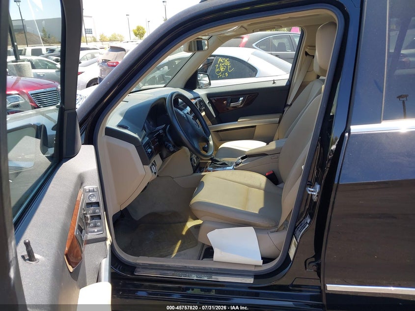 2011 Mercedes-benz Glk-class VIN WDCGG5GB7BF635032 IAAI salvage auction — FRONT END, Salvage Certificate (California), sold $2,750 on 2026-08-14 (photo 5)