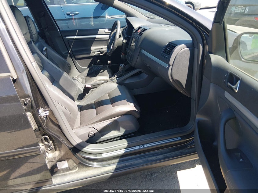2009 Volkswagen Gti VIN WVWHV91K99W132824 IAAI salvage auction — NORMAL WEAR, Clear (Washington), sold $275 on 2026-08-12 (photo 5)