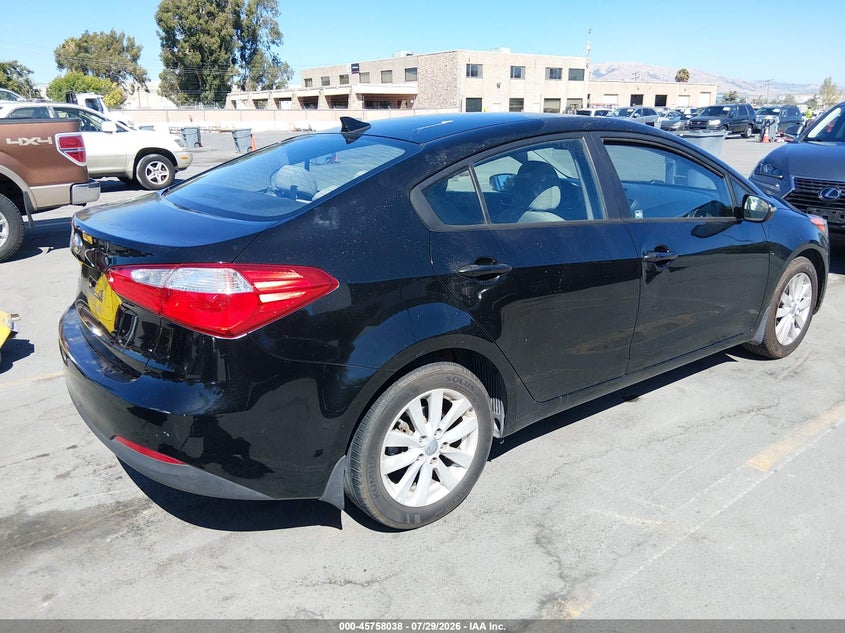 2014 Kia Forte VIN KNAFX4A68E5078534 IAAI salvage auction — UNKNOWN, Salvage Title, sold $750 on 2026-08-19 (photo 4)