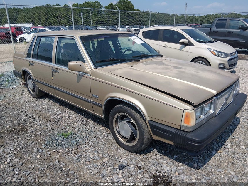 1986 Volvo 760 VIN YV1GX8743G1008027 IAAI salvage auction — NORMAL WEAR, Clear (Georgia), sold $200 on 2026-08-07 (photo 1)