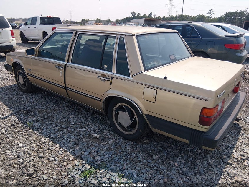1986 Volvo 760 VIN YV1GX8743G1008027 IAAI salvage auction — NORMAL WEAR, Clear (Georgia), sold $200 on 2026-08-07 (photo 3)
