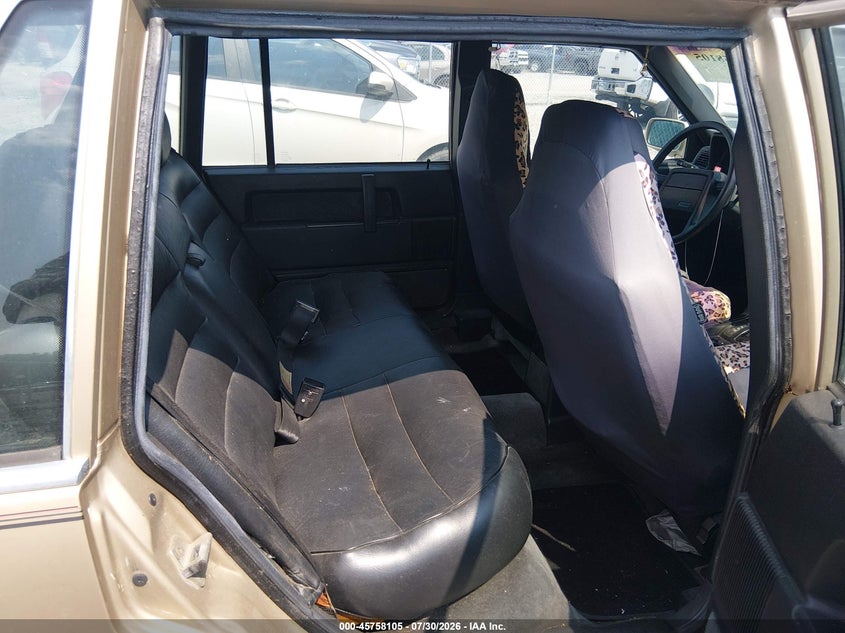 1986 Volvo 760 VIN YV1GX8743G1008027 IAAI salvage auction — NORMAL WEAR, Clear (Georgia), sold $200 on 2026-08-07 (photo 8)