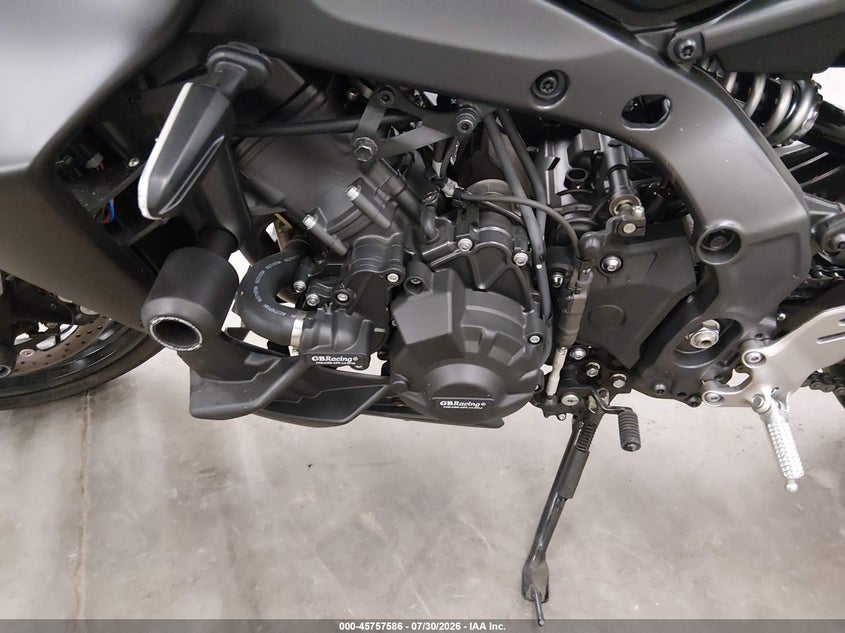 2022 Yamaha Mt VIN JYARN71E3NA002981 IAAI salvage auction — FRONT END, Salvage (Minnesota), sold $3,650 on 2026-09-29 (photo 9)