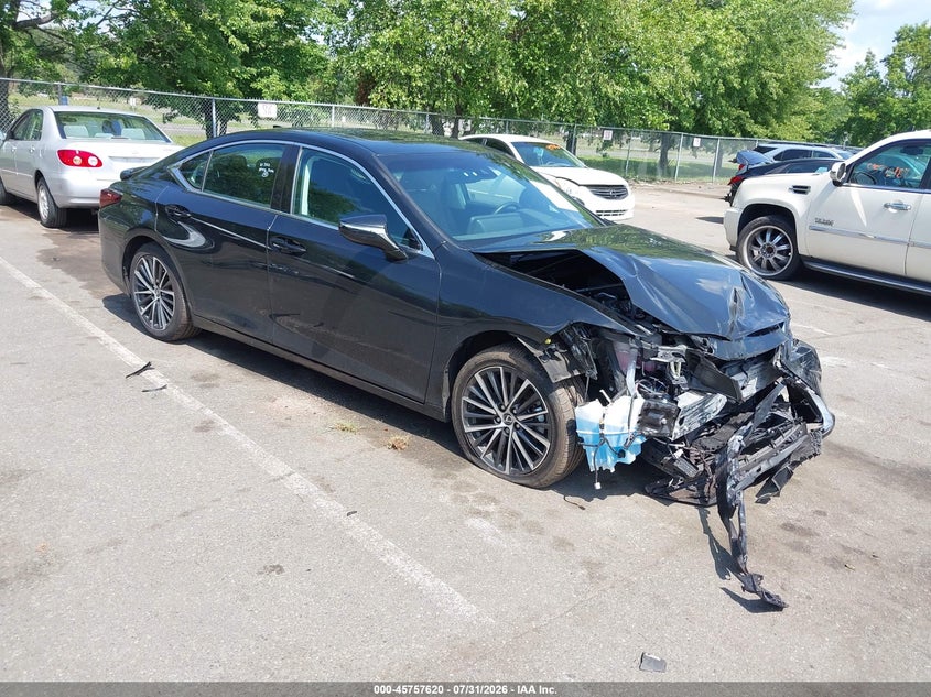 2024 Lexus ES VIN 58ADA1C1XRU042341 — IAAI salvage auction photo