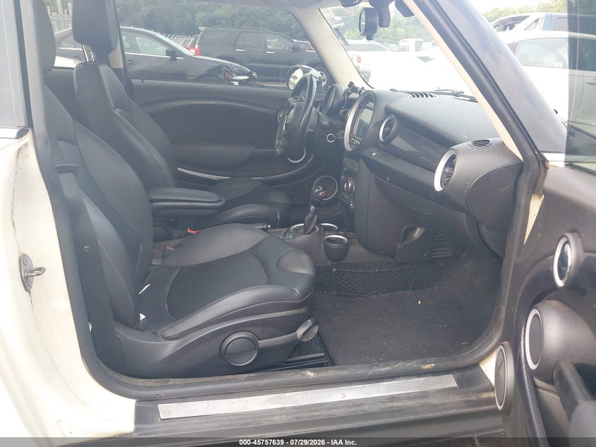2013 Mini Hard top VIN WMWSV3C56DT391787 IAAI salvage auction — NORMAL WEAR, Clear (Tennessee), sold $725 on 2026-08-27 (photo 5)