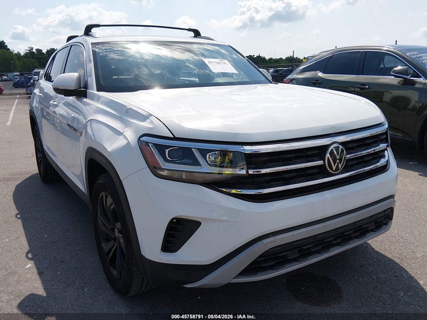 2021 Volkswagen Atlas cross sport VIN 1V2EE2CA0MC210298 — IAAI salvage auction photo