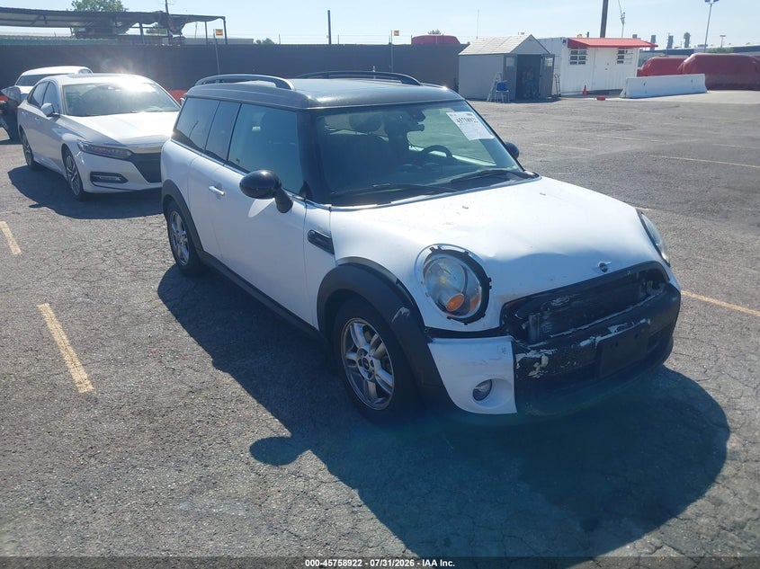 2013 Mini Clubman VIN WMWZF3C58DT490199 IAAI salvage auction — FRONT END, Salvage Title, sold $700 on 2026-08-11 (photo 1)