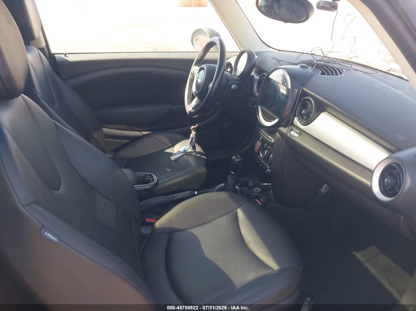 2013 Mini Clubman VIN WMWZF3C58DT490199 IAAI salvage auction — FRONT END, Salvage Title, sold $700 on 2026-08-11 (photo 5)