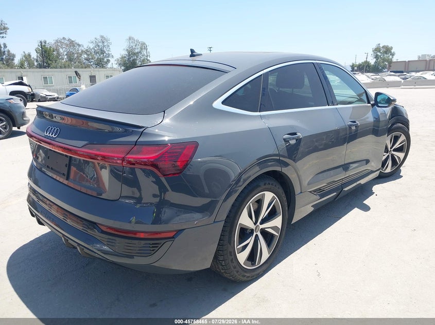 2024 Audi Q8 VIN WA1BAAGE9RB063607 IAAI salvage auction — RIGHT FRONT, Wait Title, sold $26,950 on 2026-09-16 (photo 4)