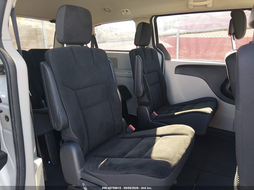 2017 Dodge Grand caravan VIN 2C4RDGBGXHR780413 IAAI salvage auction — FRONT END, Sf97 (California), sold $10,600 on 2026-09-10 (photo 8)