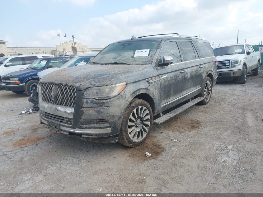 2022 Lincoln Navigator VIN 5LMJJ3TT5NEL13749 IAAI salvage auction — WATER/FLOOD, Salvage (Texas), sold $13,300 on 2026-09-28 (photo 2)