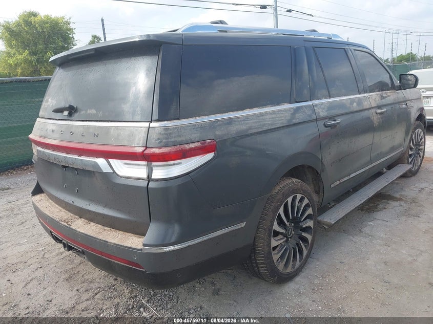 2022 Lincoln Navigator VIN 5LMJJ3TT5NEL13749 IAAI salvage auction — WATER/FLOOD, Salvage (Texas), sold $13,300 on 2026-09-28 (photo 4)