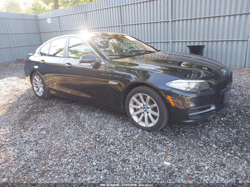 2014 BMW 5er VIN WBA5B3C51ED535134 IAAI salvage auction — NORMAL WEAR, Clear (New Jersey), sold $3,900 on 2026-08-12 (photo 1)