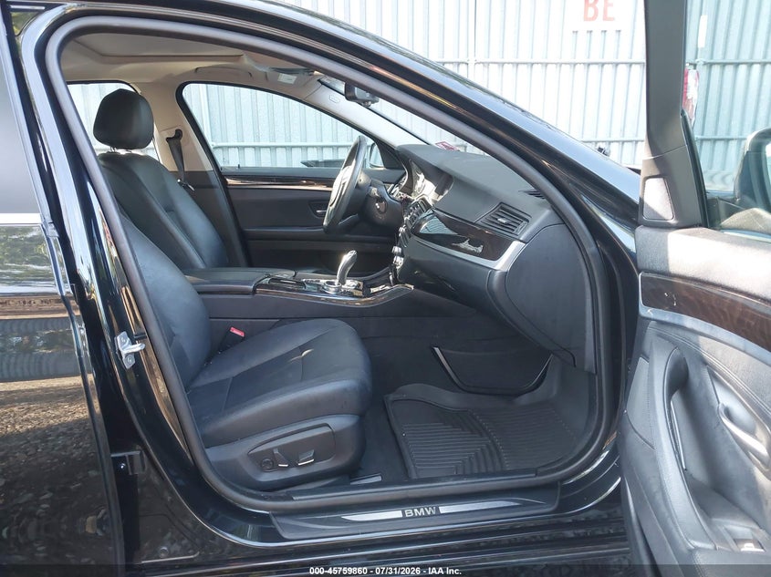 2014 BMW 5er VIN WBA5B3C51ED535134 IAAI salvage auction — NORMAL WEAR, Clear (New Jersey), sold $3,900 on 2026-08-12 (photo 5)
