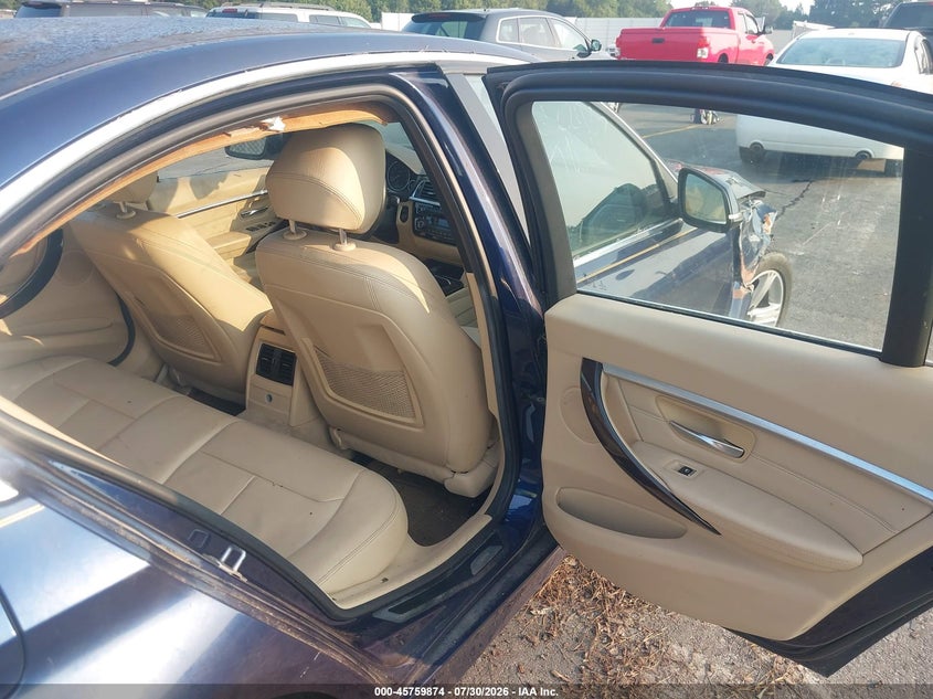 2016 BMW 3 series VIN WBA8E9G57GNU29348 IAAI salvage auction — FRONT END, Salvage (Arizona), sold $425 on 2026-08-26 (photo 8)