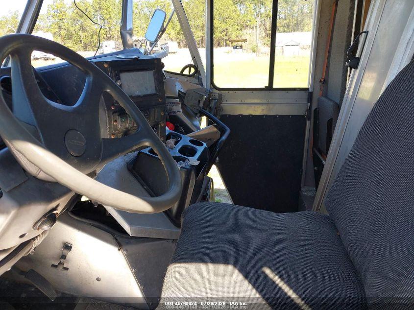 2021 Freightliner Mt55g VIN 4UZAC3EA9MCMN2463 IAAI salvage auction — ROLLOVER, Rebuildable (Florida), sold $325 on 2026-08-13 (photo 5)