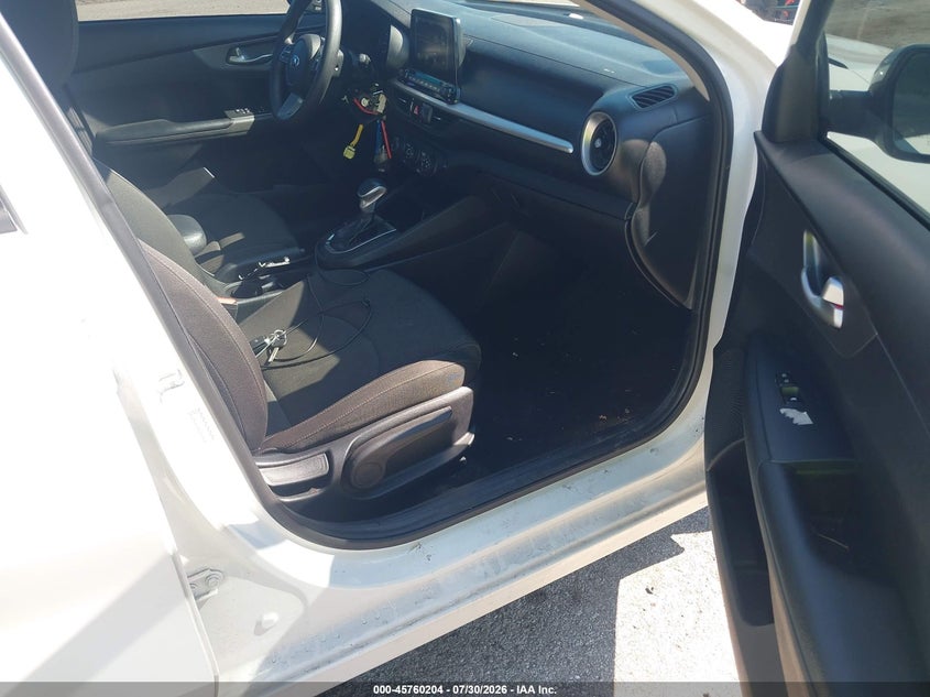2020 Kia Forte VIN 3KPF24AD1LE212480 IAAI salvage auction — THEFT, Salvage (Illinois), sold $3,400 on 2026-09-01 (photo 5)