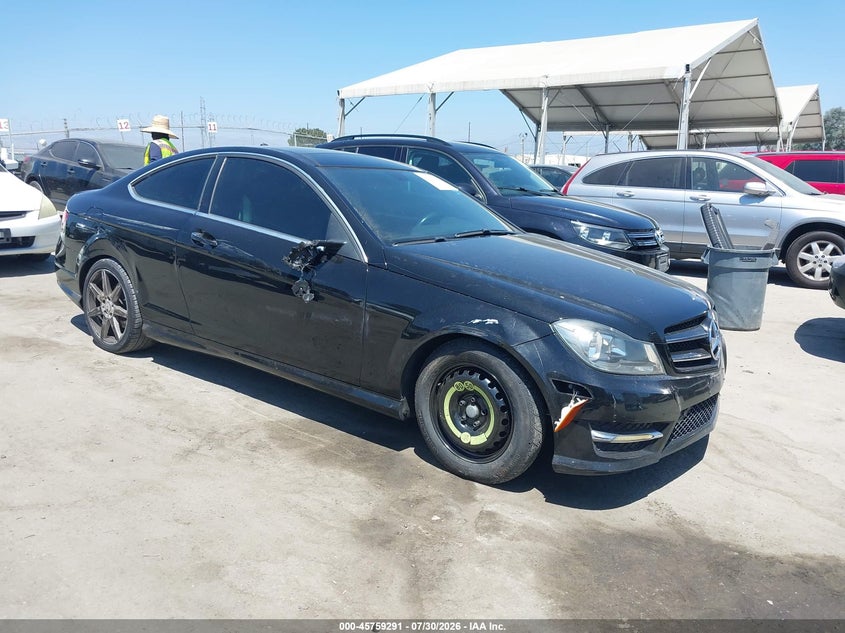 2015 Mercedes-benz C-klasse VIN WDDGJ4HB8FG436402 IAAI salvage auction — RIGHT FRONT, Salvage (Arizona), sold $1,100 on 2026-08-12 (photo 1)