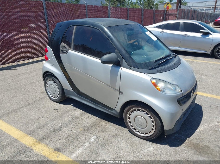 2013 Smart Fortwo VIN WMEEJ3BA6DK706136 IAAI salvage auction — NORMAL WEAR, Clear - Dealer Only (California), sold $25 on 2026-08-04 (photo 1)