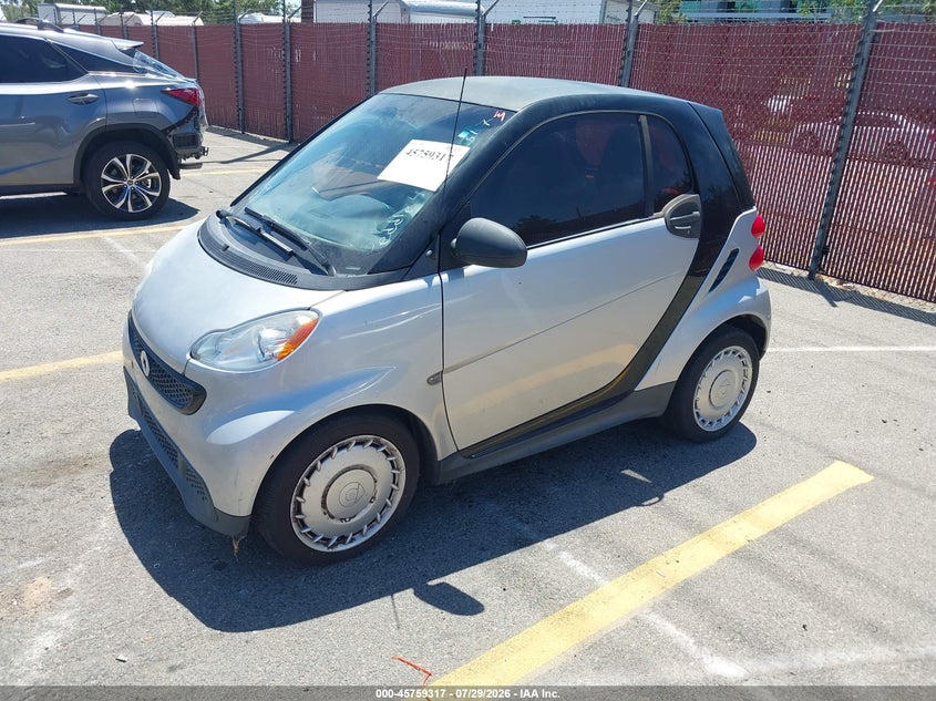 2013 Smart Fortwo VIN WMEEJ3BA6DK706136 IAAI salvage auction — NORMAL WEAR, Clear - Dealer Only (California), sold $25 on 2026-08-04 (photo 2)