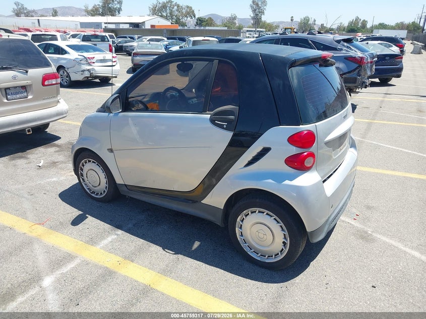 2013 Smart Fortwo VIN WMEEJ3BA6DK706136 IAAI salvage auction — NORMAL WEAR, Clear - Dealer Only (California), sold $25 on 2026-08-04 (photo 3)