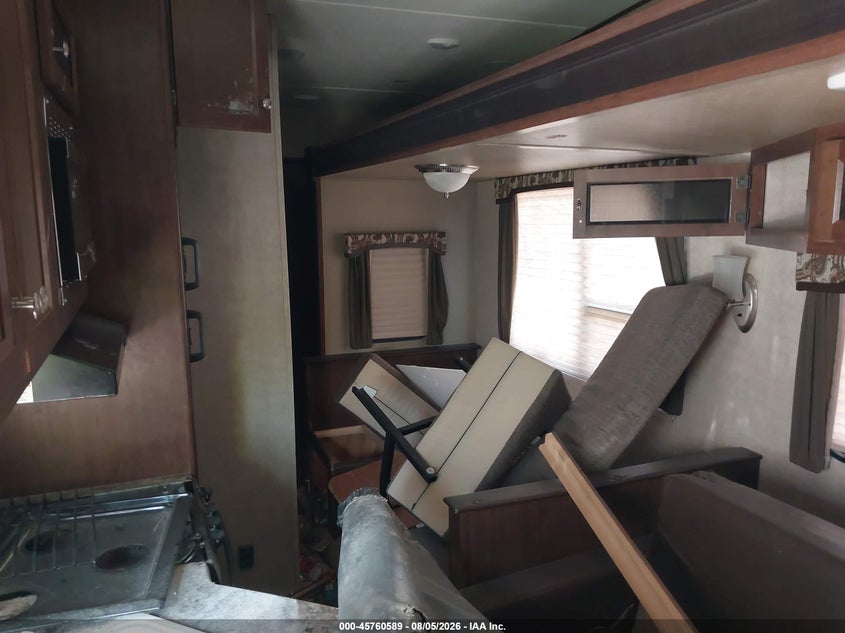 2017 Keystone Rv other VIN 4YDF30826H7200453 IAAI salvage auction — STORM DAMAGE, Clear (North Dakota), sold $1,825 on 2026-09-16 (photo 8)