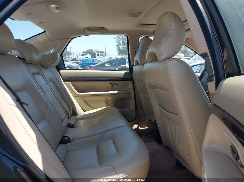 2000 Volvo S80 VIN YV1TS94D6Y1083426 IAAI salvage auction — RIGHT SIDE, Salvage (California), sold $300 on 2026-08-12 (photo 8)