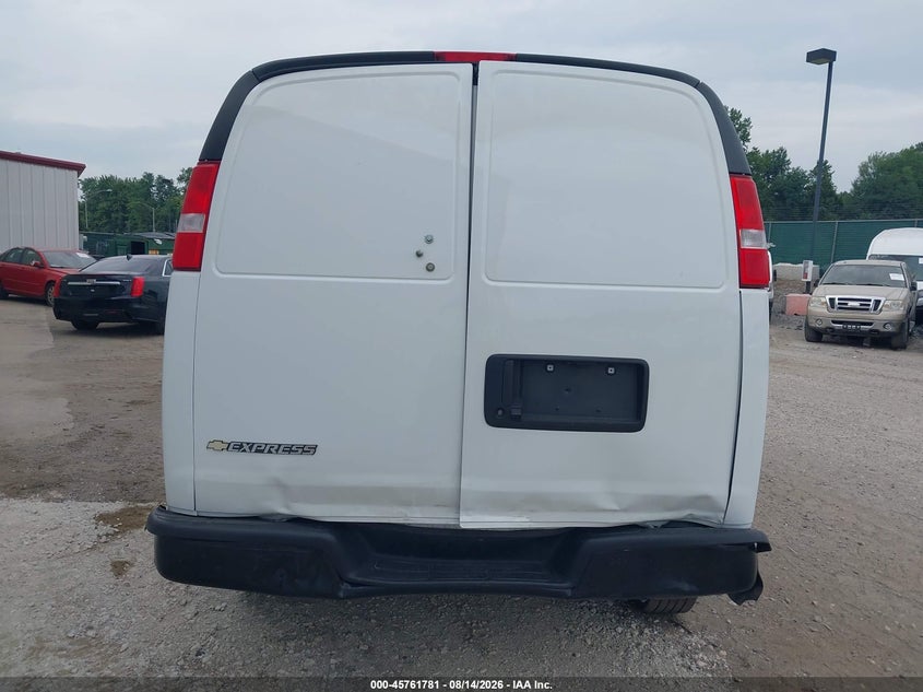 2025 Chevrolet VIN 1GCWGAFP8S1144098 IAAI salvage auction — REAR END, Salvage Title, sold $11,100 on 2026-09-17 (photo 6)