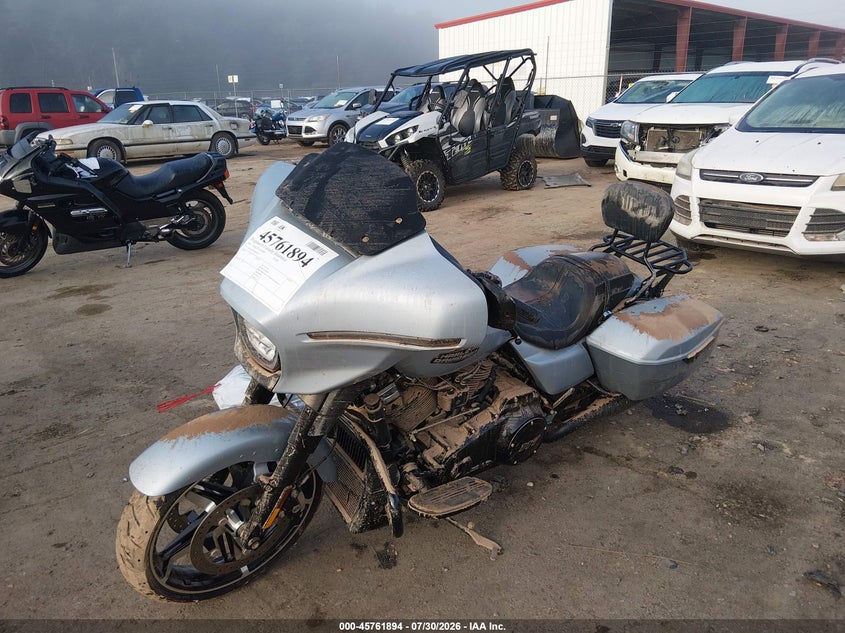 2024 Harley-davidson Street glide VIN 1HD1KB718RB639932 IAAI salvage auction — WATER/FLOOD, Salvage (West Virginia), sold $10,100 on 2026-09-09 (photo 2)