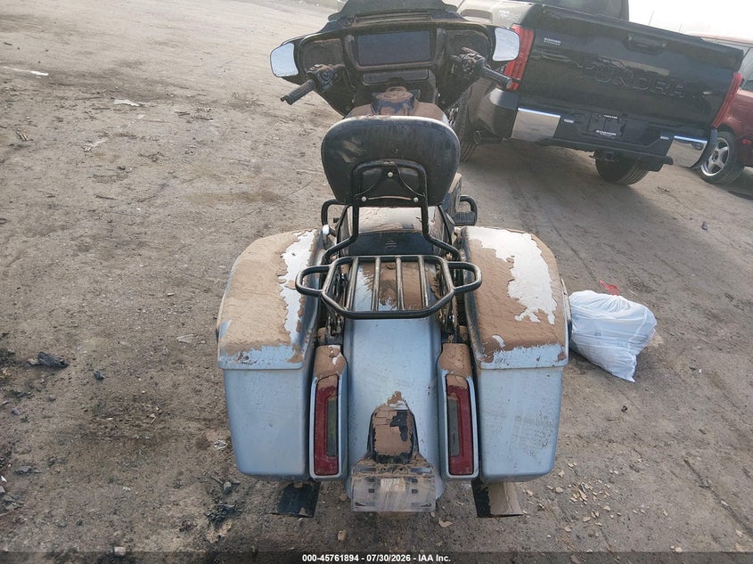 2024 Harley-davidson Street glide VIN 1HD1KB718RB639932 IAAI salvage auction — WATER/FLOOD, Salvage (West Virginia), sold $10,100 on 2026-09-09 (photo 6)
