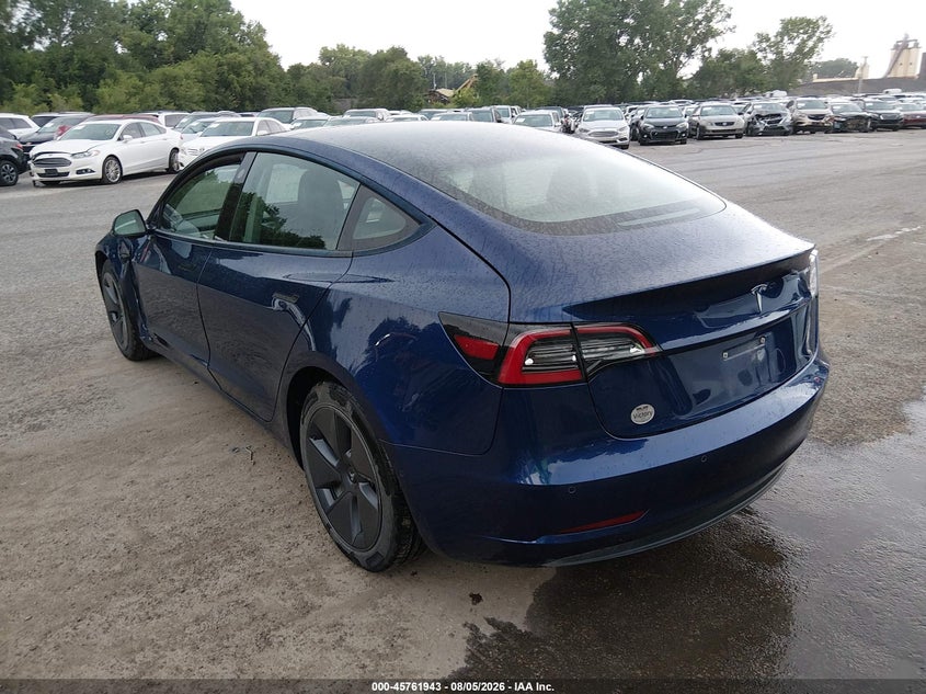 2021 Tesla Model 3 VIN 5YJ3E1EA1MF084861 IAAI salvage auction — SIDE, Salvage (Kansas), sold $5,300 on 2026-08-24 (photo 3)