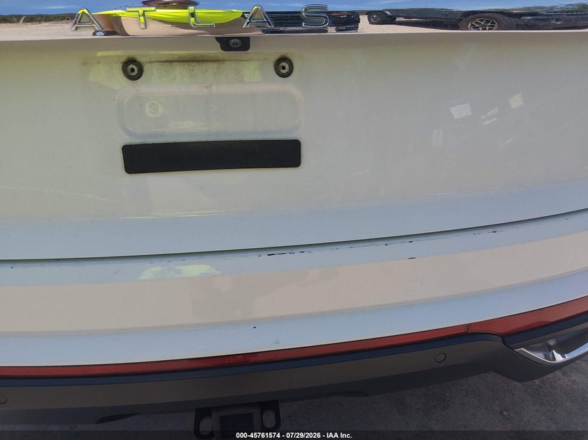 2024 Volkswagen Atlas cross sport VIN 1V2WE2CA1RC240924 IAAI salvage auction — REAR END, Salvage Title, sold $18,800 on 2026-08-10 (photo 6)