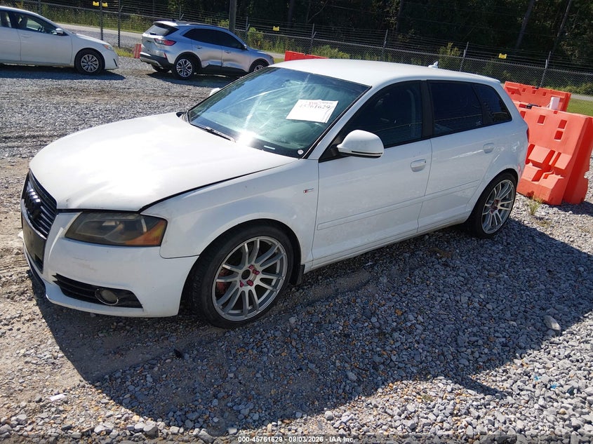 2010 Audi A3 VIN WAUPFAFM5AA127042 IAAI salvage auction — NORMAL WEAR, Clear (Florida), sold $675 on 2026-08-14 (photo 2)