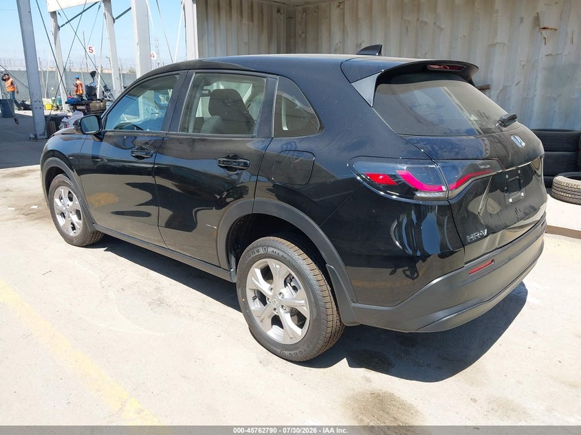 2025 Honda Hr-v VIN 3CZRZ2H31SM746068 IAAI salvage auction — RIGHT FRONT, Salvage Title, sold $7,700 on 2026-08-19 (photo 3)