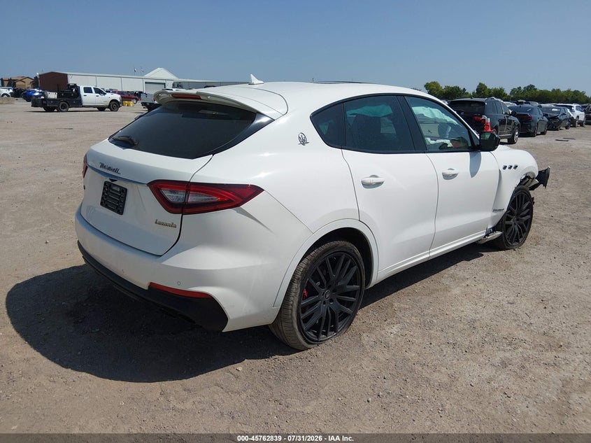 2019 Maserati Levante VIN ZN661XUS4KX333323 IAAI salvage auction — FRONT END, Salvage Title, sold $3,950 on 2026-08-29 (photo 4)