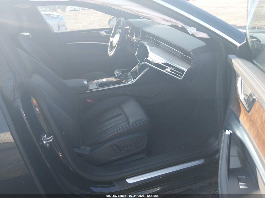 2019 Audi A7 VIN WAUS2BF2XKN119152 IAAI salvage auction — REAR END, Wait Title, sold $14,800 on 2026-09-03 (photo 5)