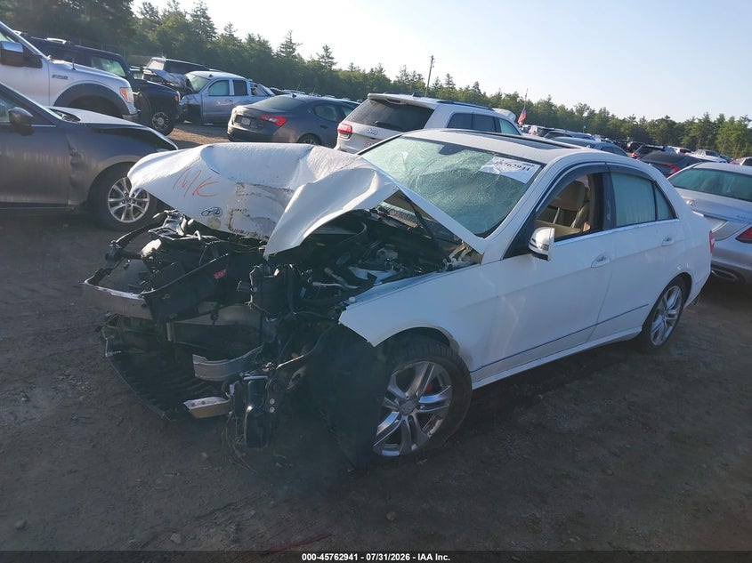 2010 Mercedes-benz E-class VIN WDDHF8HB4AA123906 IAAI salvage auction — FRONT & REAR, Clear (Massachusetts), sold $500 on 2026-08-07 (photo 2)