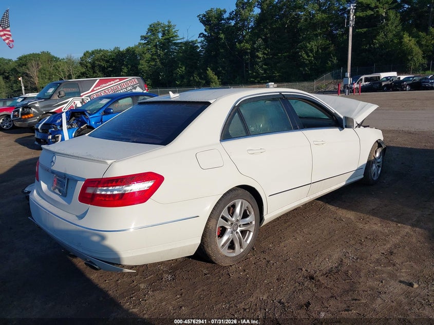 2010 Mercedes-benz E-class VIN WDDHF8HB4AA123906 IAAI salvage auction — FRONT & REAR, Clear (Massachusetts), sold $500 on 2026-08-07 (photo 4)