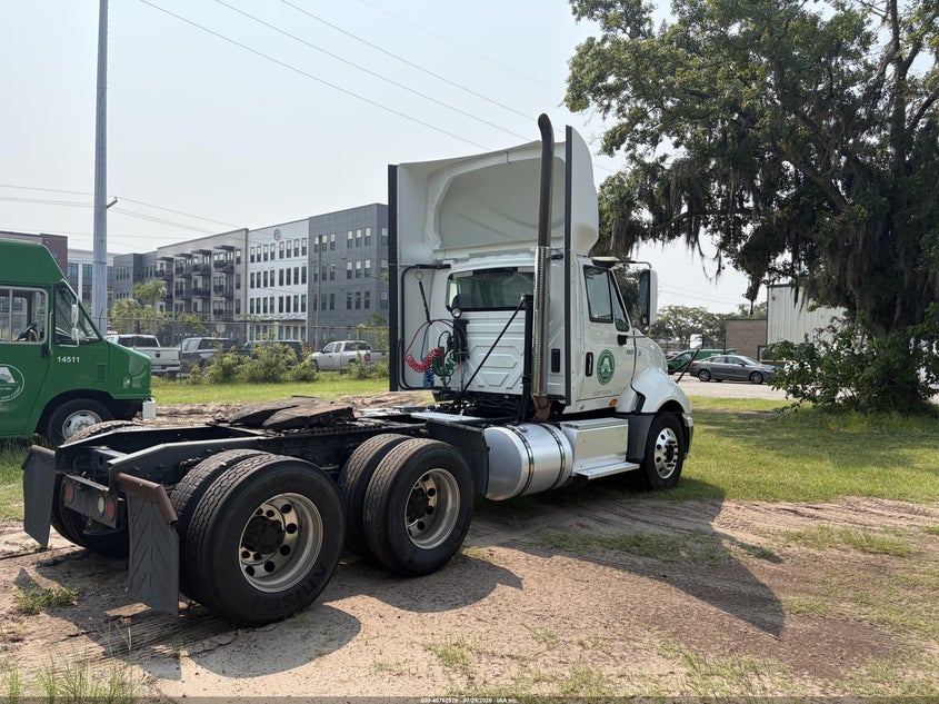2015 International Prostar VIN 1HSDJAPR3FH572626 IAAI salvage auction — NORMAL WEAR, Clear (South Carolina), sold $875 on 2026-09-08 (photo 4)