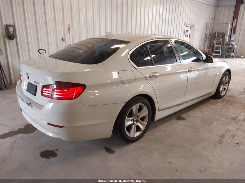 2013 BMW 5 series VIN WBAXH5C57DDW15085 IAAI salvage auction — NORMAL WEAR, Clear (New York), sold $25 on 2026-08-04 (photo 4)