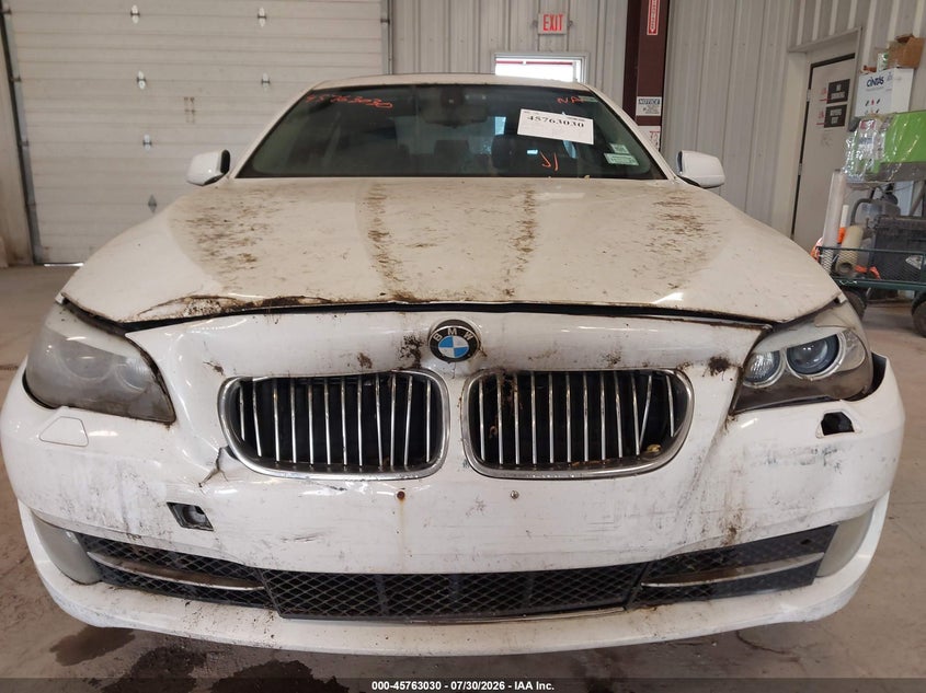 2013 BMW 5 series VIN WBAXH5C57DDW15085 IAAI salvage auction — NORMAL WEAR, Clear (New York), sold $25 on 2026-08-04 (photo 6)