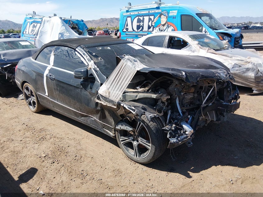 2013 Mercedes-benz E-klasse VIN WDDKK5KF6DF207101 IAAI salvage auction — FRONT END, Wait Title, sold $300 on 2026-08-13 (photo 1)