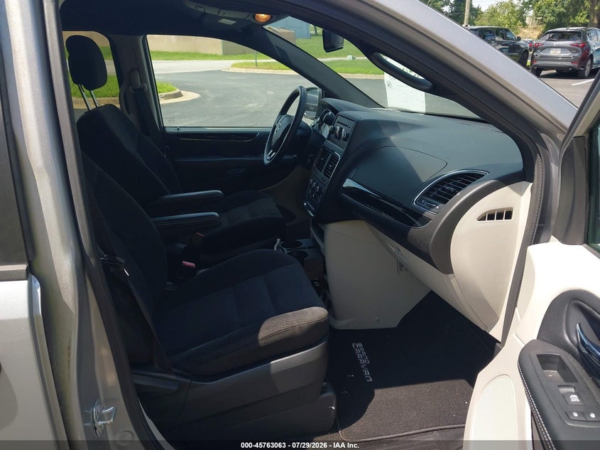 2016 Dodge Grand caravan VIN 2C4RDGBG6GR365622 IAAI salvage auction — NORMAL WEAR, Sf97 (Virginia), sold $15,100 on 2026-08-19 (photo 5)
